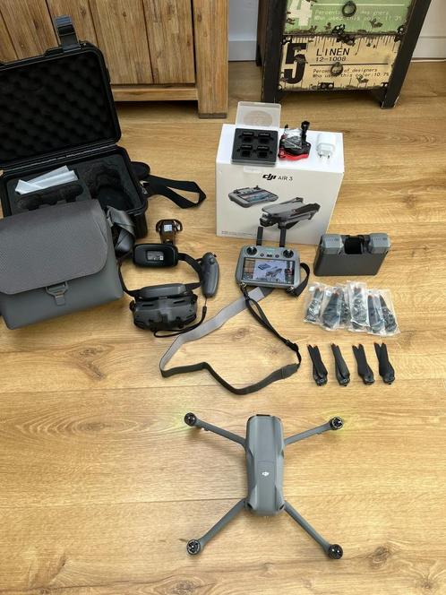 DJI Air 3 Goggles 3 eRC3 plus accessories, Audio, Tv en Foto, Drones, Zo goed als nieuw, Drone met camera, Ophalen of Verzenden