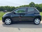 Toyota Aygo 1.0 VVT-i x-nav keurige auto met Apple CarPlay/A, Voorwielaandrijving, Gebruikt, Euro 6, 4 stoelen