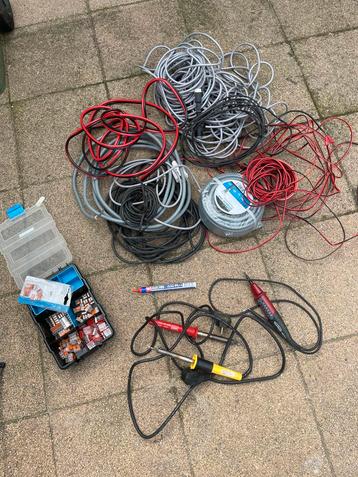 Diverse elektriciteits materialen beschikbaar voor biedingen