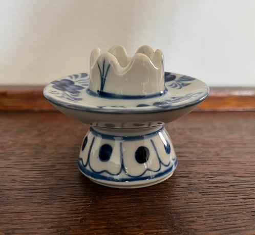Kleine porseleinen kandelaar Blauw wit, Huis en Inrichting, Woonaccessoires | Kandelaars en Kaarsen, Zo goed als nieuw, Kandelaar