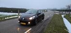 Renault Clio 0.9 TCE 66KW 5-DRS 2012 Zwart, Voorwielaandrijving, 898 cc, 40 €/maand, 540 kg