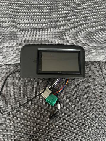 JVC apple carplay, licht beschadigd beschikbaar voor biedingen