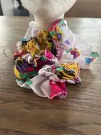 Los vrolijk gekleurd kraagje met ruche met tricot band., Ophalen of Verzenden, Nieuw, Carnaval, Accessoires