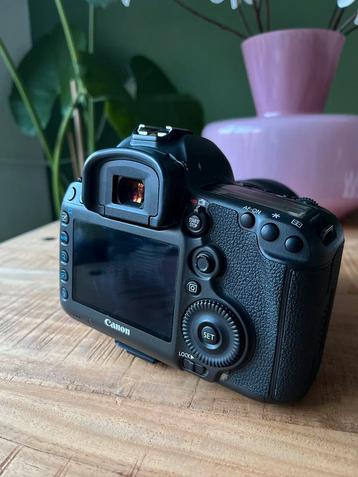 Canon 5Dsr body beschikbaar voor biedingen