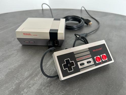 Nintendo Classic mini NES, Spelcomputers en Games, Spelcomputers | Nintendo NES, Zo goed als nieuw, Met 1 controller, Ophalen