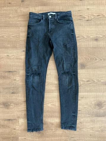 Spijkerbroek maat (40) S Zara (ophalen/verzenden) beschikbaar voor biedingen