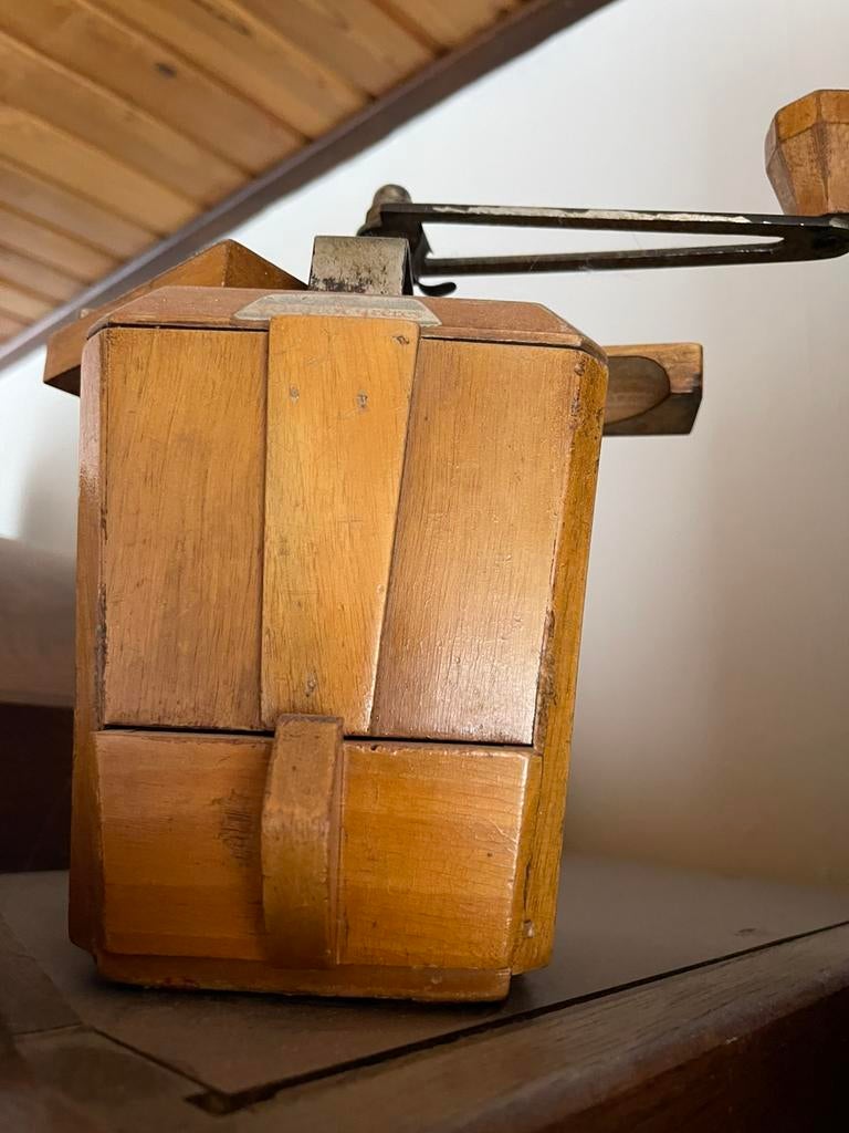 Koffiemolen en bussen, Antiek en Kunst, Ophalen