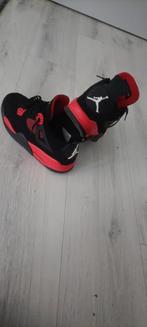 Jordan 4 maat 42 bijna nieuw Red Thunder, Ophalen of Verzenden, Zo goed als nieuw