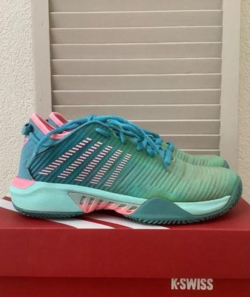 Vrijwel nieuwe K-Swiss tennisschoenen maat 37.5 beschikbaar voor biedingen