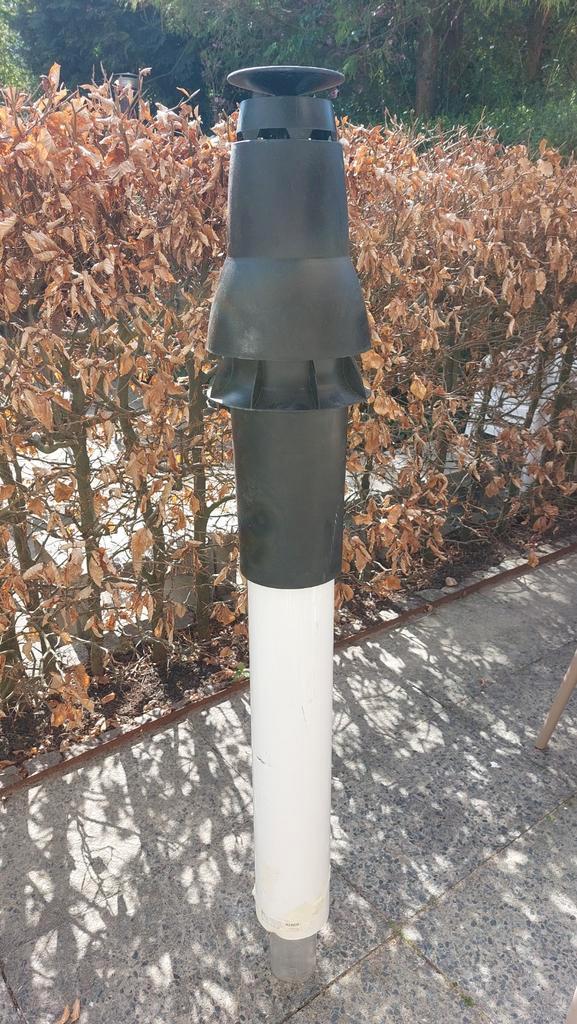 Dakdoorvoer voor CV - Ventilatie, Doe-het-zelf en Verbouw, Dakpannen en Dakbedekking, Overige typen, Kunststof, Zwart, Minder dan 5 m²