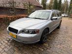 Volvo V70 2.4 Sport AUT (2007), Auto's, Beige, Leder en Stof, V70, Stationwagon