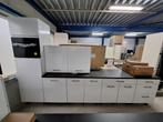 Complete keuken Compleet met APP 120Keukens op voorraad 2804, Huis en Inrichting, Keuken | Complete keukens, Wit, Nieuw, Enkelwandige keuken