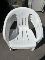 Witte stapelstoelen (4-6 stuks), Tuin en Terras, Tuinstoelen, Ophalen of Verzenden, Zo goed als nieuw, Kunststof