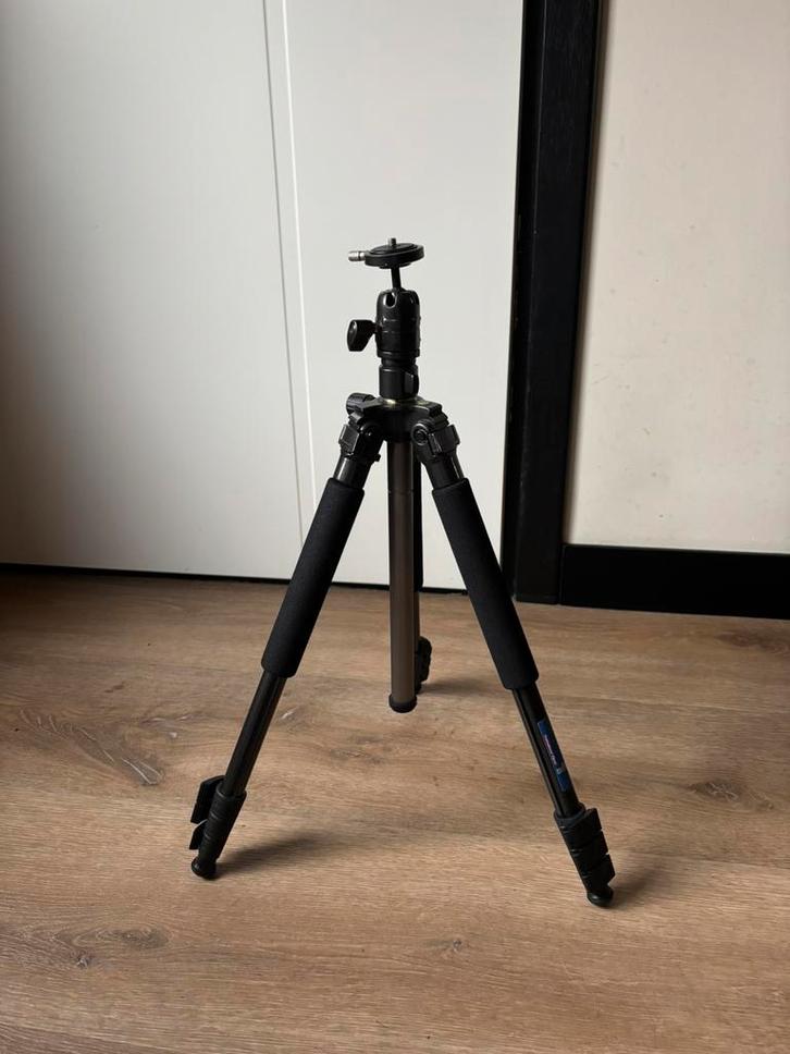 ActiProfi Professional Tripod / Statief, Audio, Tv en Foto, Fotografie | Statieven en Balhoofden, Zo goed als nieuw, Driepoot