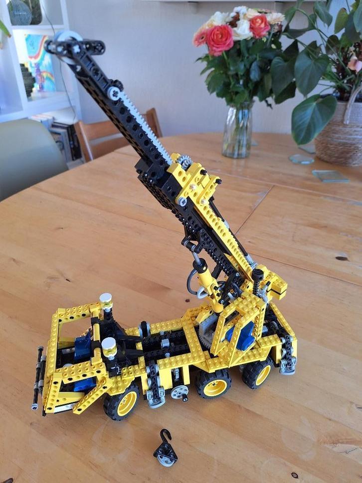 Lego pneumatische hijskraan (8460), Kinderen en Baby's, Speelgoed | Duplo en Lego, Gebruikt, Lego, Complete set, Ophalen of Verzenden