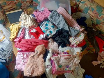 Mega groot meisjes pakket maat 86/92 beschikbaar voor biedingen