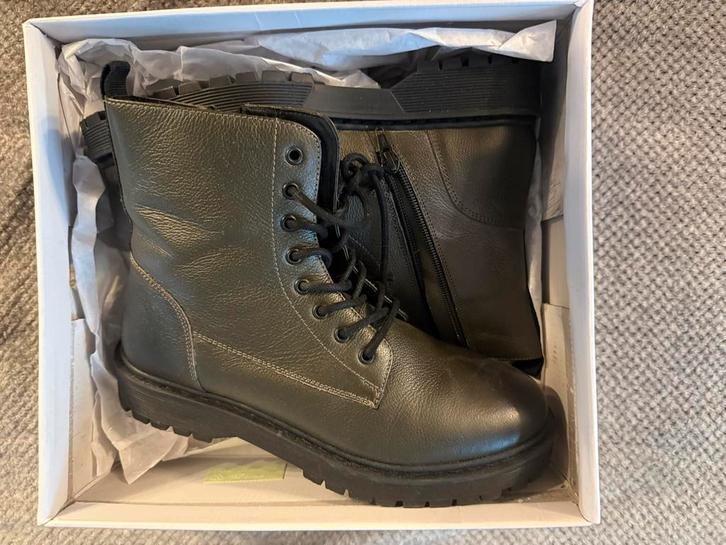 Groene Lage Laarzen - Maat 39, Kleding | Dames, Schoenen, Zo goed als nieuw, Lage of Enkellaarzen, Groen, Ophalen of Verzenden