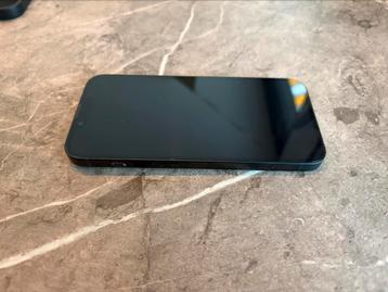 Zo goed als nieuwe Iphone 14 incl hoesje! beschikbaar voor biedingen