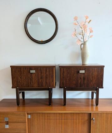 Twee vintage nachtkastjes palissander hout  beschikbaar voor biedingen
