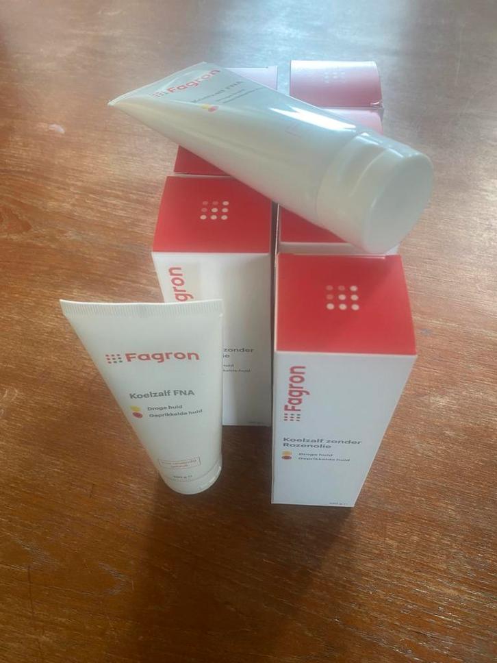 Fagron Derma Koelzalf FNA 100 g x 9: 3 euros/stuk, Sieraden, Tassen en Uiterlijk, Uiterlijk | Gezichtsverzorging, Nieuw, Gehele gezicht