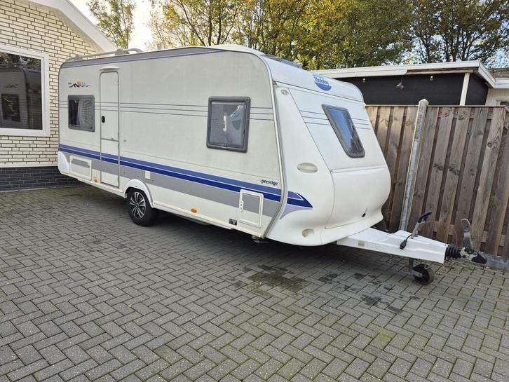 Hobby 495 airco voortent slaapcabine 2004, Caravans en Kamperen, Caravans, Particulier, tot en met 6, 1250 - 1500 kg, Rondzit