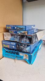 5 bouwpakketten ruimtevaart en vliegtuigen, Overige merken, 1:72 tot 1:144, Gebruikt, Ophalen of Verzenden