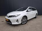 Toyota Auris Touring Sports 1.8 Hybrid PANO DAK CAMERA XENON, Euro 5, Gebruikt, Startonderbreker, Wit