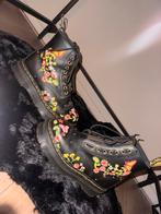 Dr Martens LIMITED EDITION maat 40 nieuwstaat, Kleding | Dames, Schoenen, Zwart, Lage of Enkellaarzen, Ophalen of Verzenden, Dr. Martens