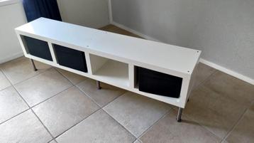 Tv meubel/ kast (dit weekend gratis op te halen)  beschikbaar voor biedingen