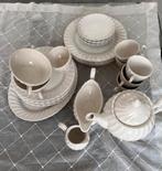 Engels Porseleinen Servies, Gebruikt, Overige typen, Ophalen of Verzenden, Overige stijlen
