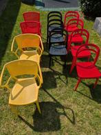Stapelstoelen - Tuinstoelen - Kantinestoelen (11 stuks), Ophalen, Gebruikt, Kunststof, Stapelbaar