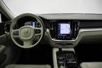Volvo V60 2.0 T6 Twin Engine AWD Momentum Pro Automaat PHEV, Auto's, Automaat, Bluetooth, Gebruikt, Euro 6