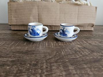 Delfts Blauw miniservies beschikbaar voor biedingen