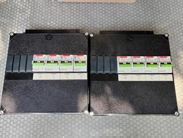 2x Compacte ABB groepenkast./ meterkast 4x aardlekautomaat  beschikbaar voor biedingen