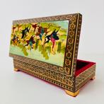 Perzische inleg lakdoos uit Iran, Antiek en Kunst, Kunst | Niet-Westerse kunst, Ophalen of Verzenden