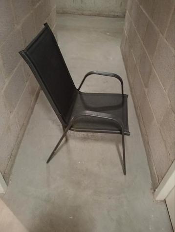 Tuinstoelen  beschikbaar voor biedingen