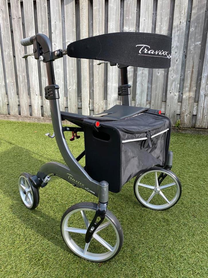 Travixx Deluxe S - Medipoint rollator +tas+rugband, Diversen, Rollators, Zo goed als nieuw, Lichtgewicht, Opvouwbaar, Ophalen