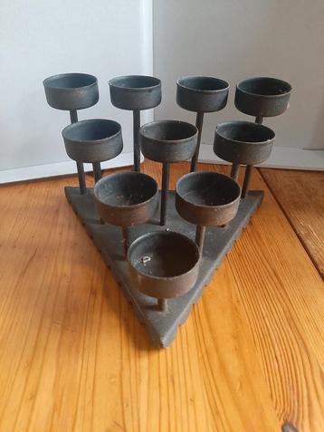 Metalen Waxinelichthouder Driehoek beschikbaar voor biedingen