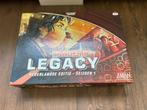 Pandemic Legacy Nederlandse editie seizoen 1 GEBRUIKT, Hobby en Vrije tijd, Ophalen of Verzenden, Gebruikt