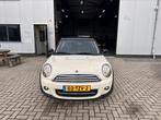 Mini Clubman 1.6 D Cooper 2012 Wit Navi Leer, Auto's, Mini, Voorwielaandrijving, 1160 kg, 4 cilinders, 4 stoelen