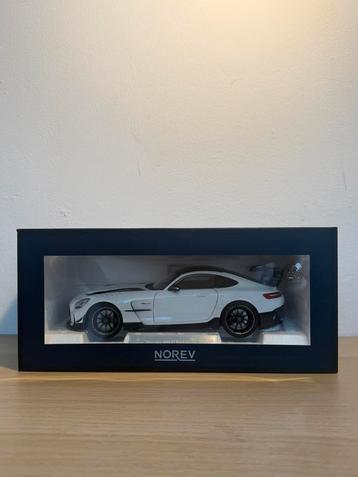 Norev 1:18 Mercedes AMG GT Black Series beschikbaar voor biedingen