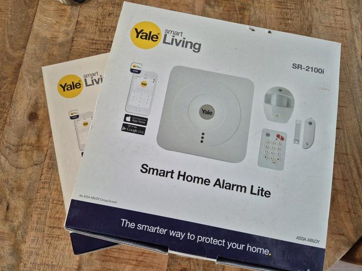 Yale alarm systeem 2x, Doe-het-zelf en Verbouw, Alarmsystemen, Nieuw, Ophalen