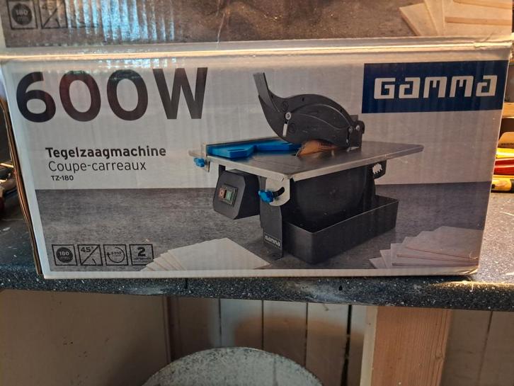 Gamma Tegelzaagmachine TZ-180 - 600W, Doe-het-zelf en Verbouw, Gereedschap | Zaagmachines, Gebruikt, Overige typen, 600 tot 1200 watt