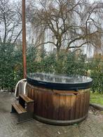 Hele grote Welvaere Hottub, Ophalen, Zo goed als nieuw, Trap, Vast