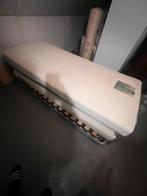 Logeer bed met onderschuif bed inclusief 2 matrassen, Huis en Inrichting, Slaapkamer | Bedden, Ophalen of Verzenden, Zo goed als nieuw