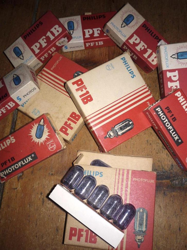 flits lampjes 185+- stuks PF 1B, Audio, Tv en Foto, Fotografie | Flitsers, Overige merken, Ophalen of Verzenden