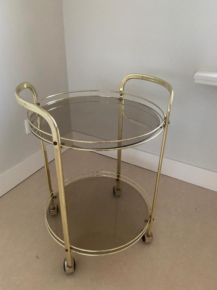 Jaren 70 serveerwagen met rookglas etageres, Huis en Inrichting, Woonaccessoires | Etagères, Gebruikt, Ophalen