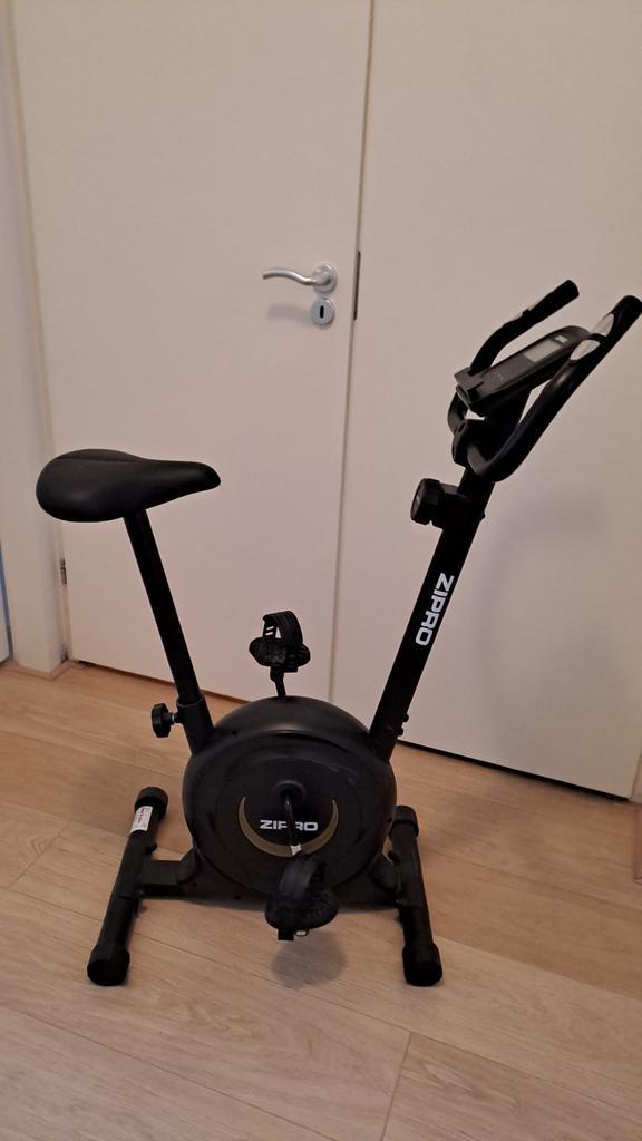 Zipro Hometrainer - Conditie Goed!, Sport en Fitness, Fitnessapparatuur, Zo goed als nieuw, Hometrainer, Benen, Metaal, Ophalen of Verzenden