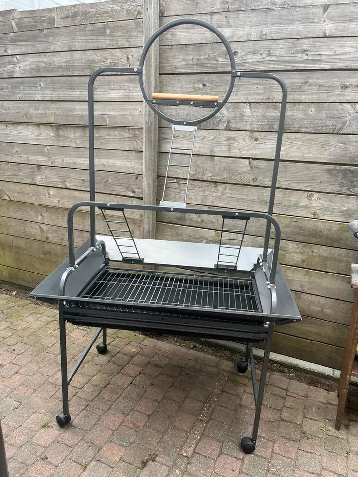 Papegaaien standaard, Dieren en Toebehoren, Vogels | Toebehoren, Zo goed als nieuw, Kooi-accessoires, Ophalen