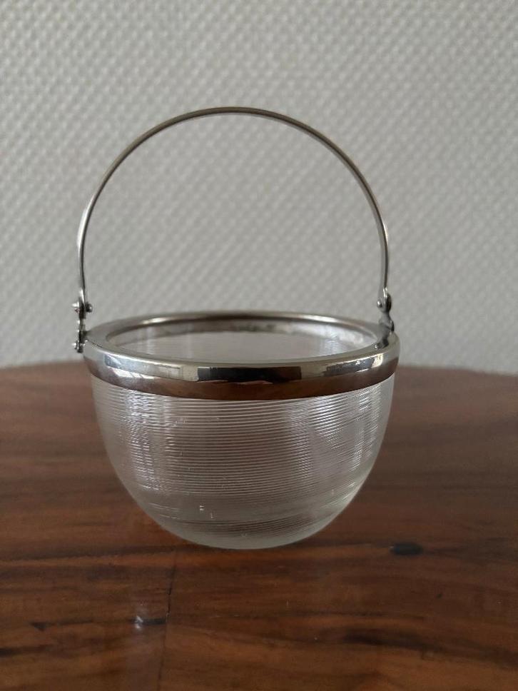 Fries draadglas schaaltje met handvat., Antiek en Kunst, Antiek | Glas en Kristal, Ophalen of Verzenden